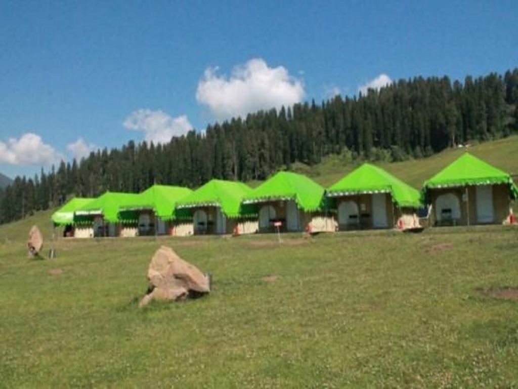 Готель Gulmarg Meadows Екстер'єр фото